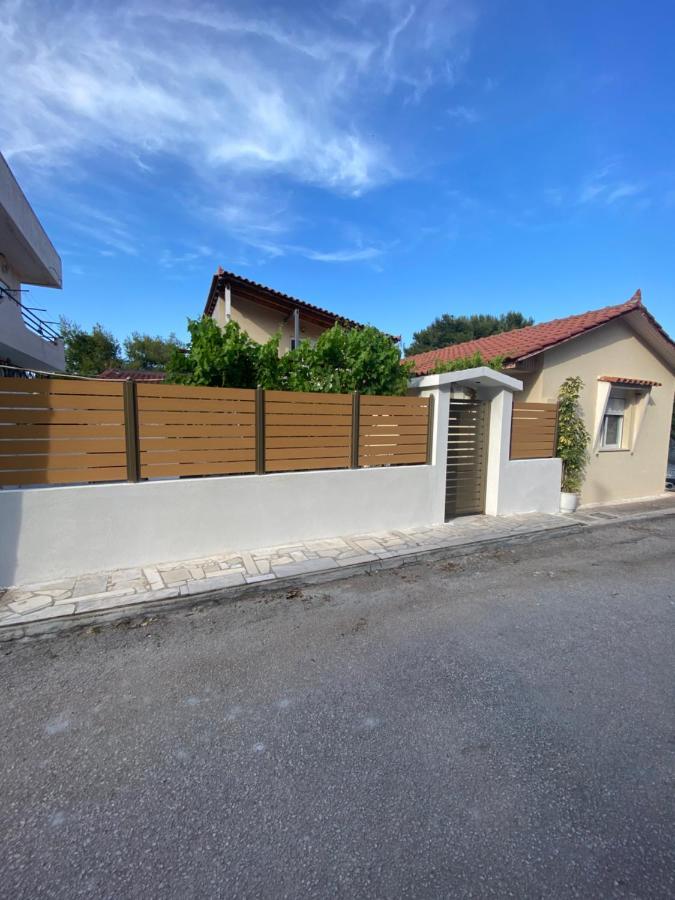 The Dreamhouse Athens Airport Homestay *