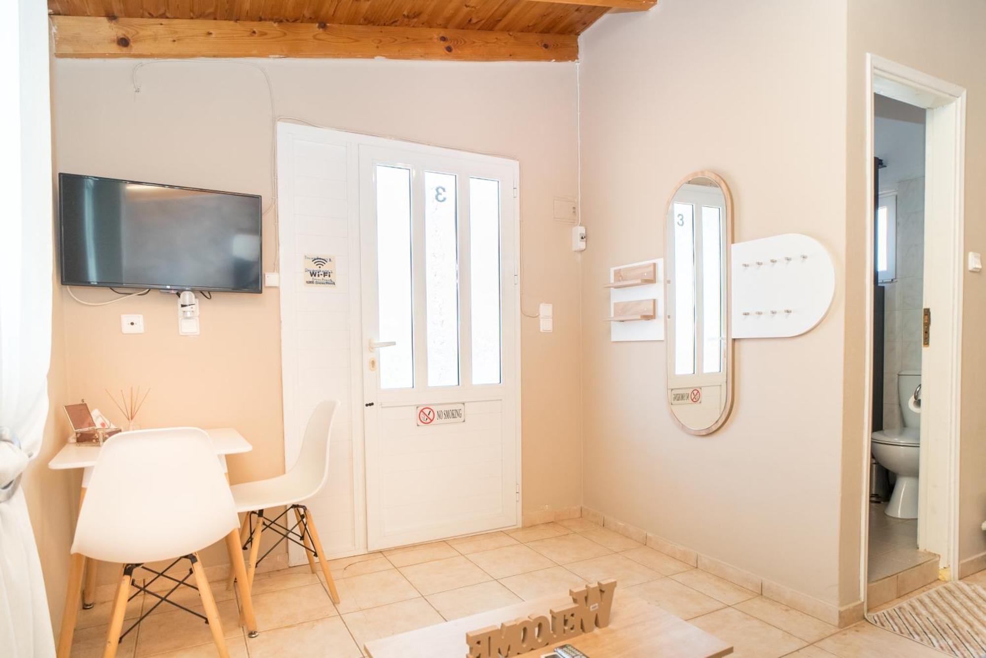 Homestay The Dreamhouse Athens Airport *